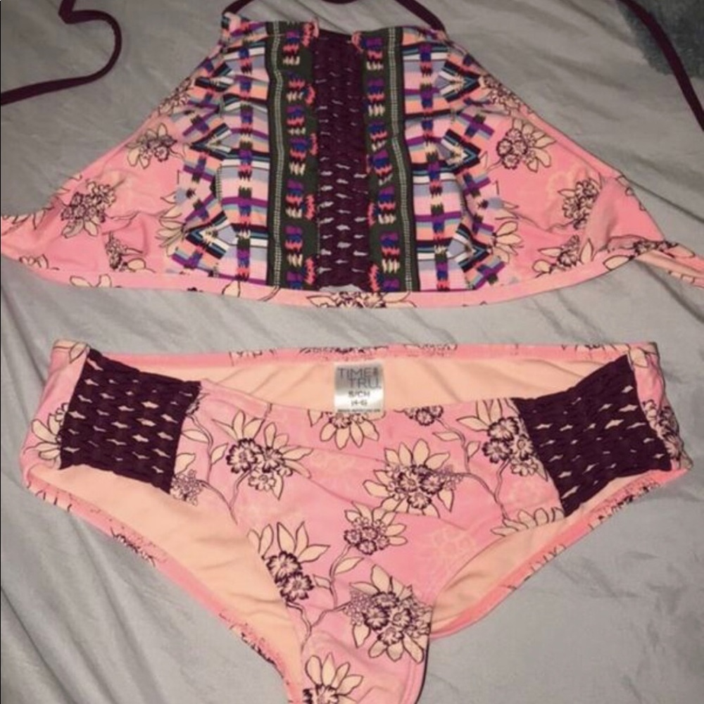Bathing suit
